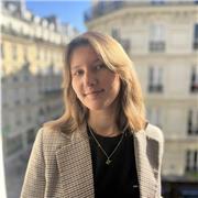 Forte de mes 5 ans d’études en droit et ma spécialisation en droit des Médias, je suis disponible pour dispenser des Cours de droits à Paris dans les matières qui vous posent soucis. N’hésitez pas à me contacter pour plus d’informations